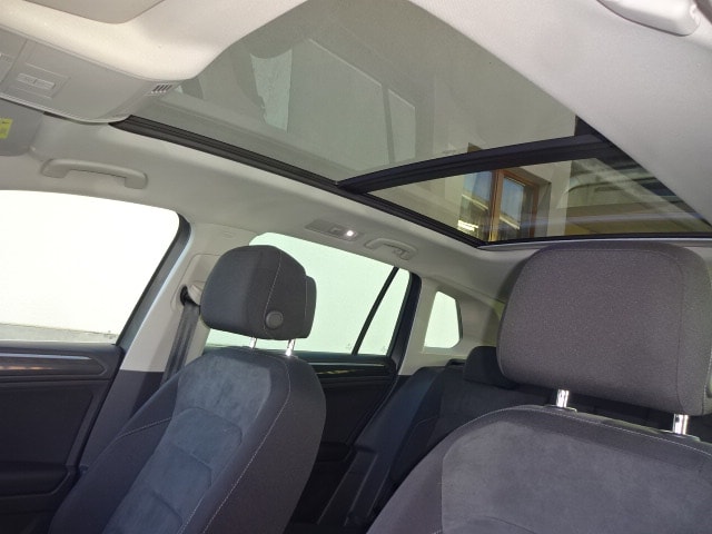 VW Tiguan 2.0 TDI SCR Highline 4Motion DSG-image-11