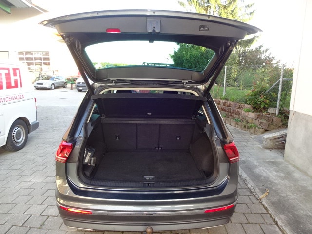 VW Tiguan 2.0 TDI SCR Highline 4Motion DSG-image-13