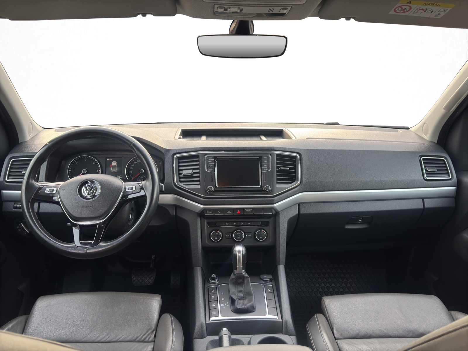 VW Amarok 3.0TDI Crossline 4Motion Automatic-image-11