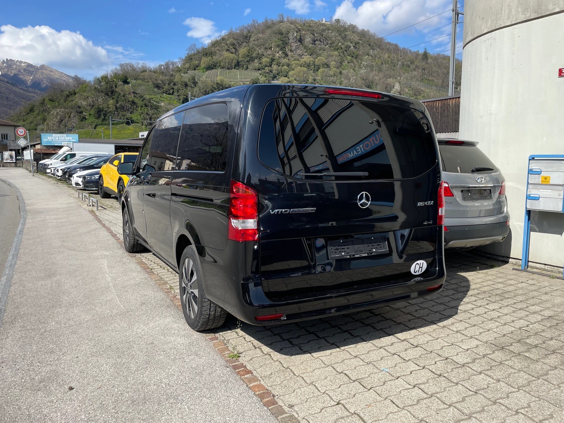 MERCEDES-BENZ Vito 116 CDI Lang Select Tourer 4Matic 9G-Tronic-image-4