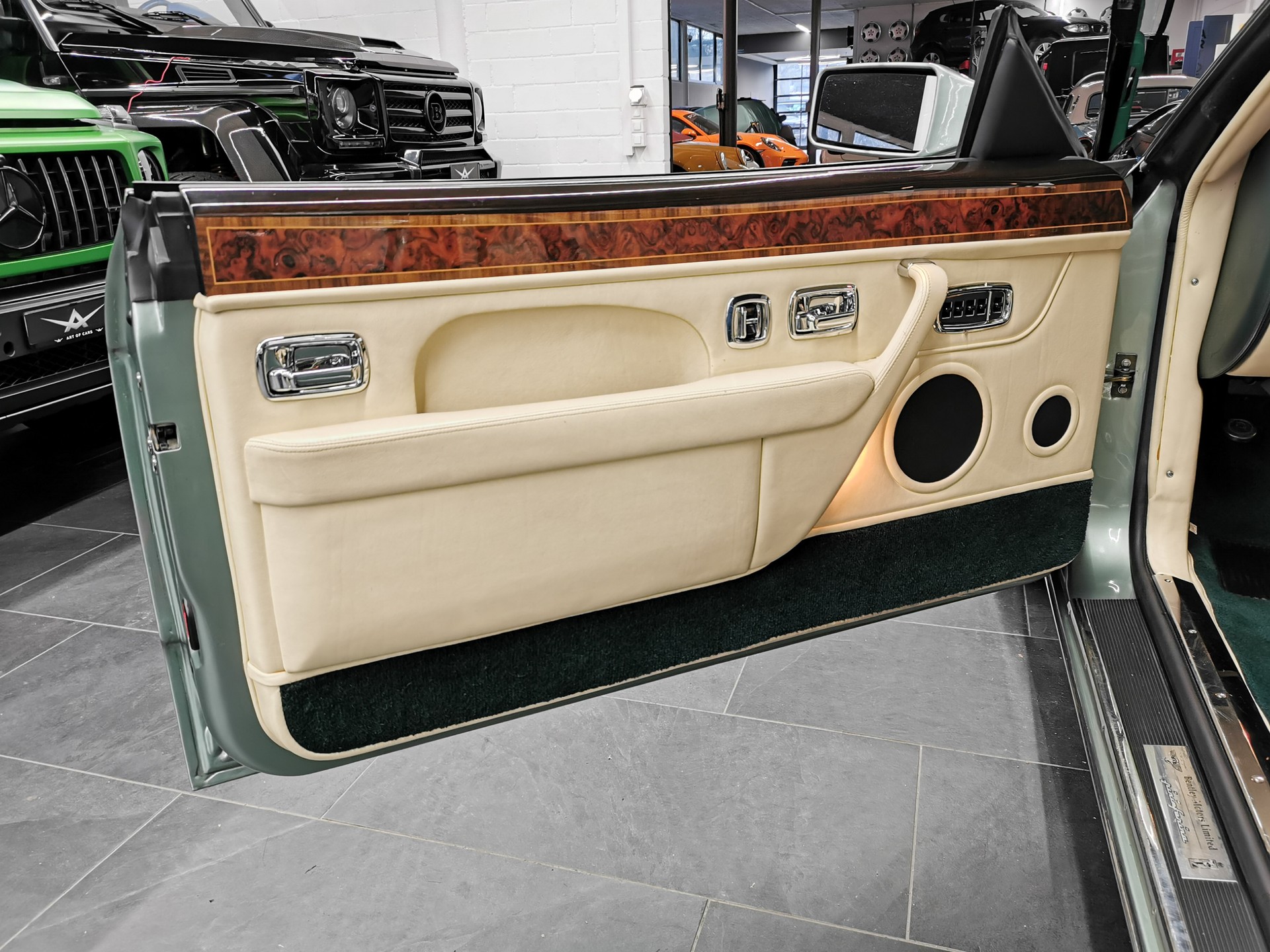 BENTLEY AZURE SERIE 1 AURORA GRÜN GREEN MAGNOLIA UNIKAT OLDTIMER VETERAN-image-8