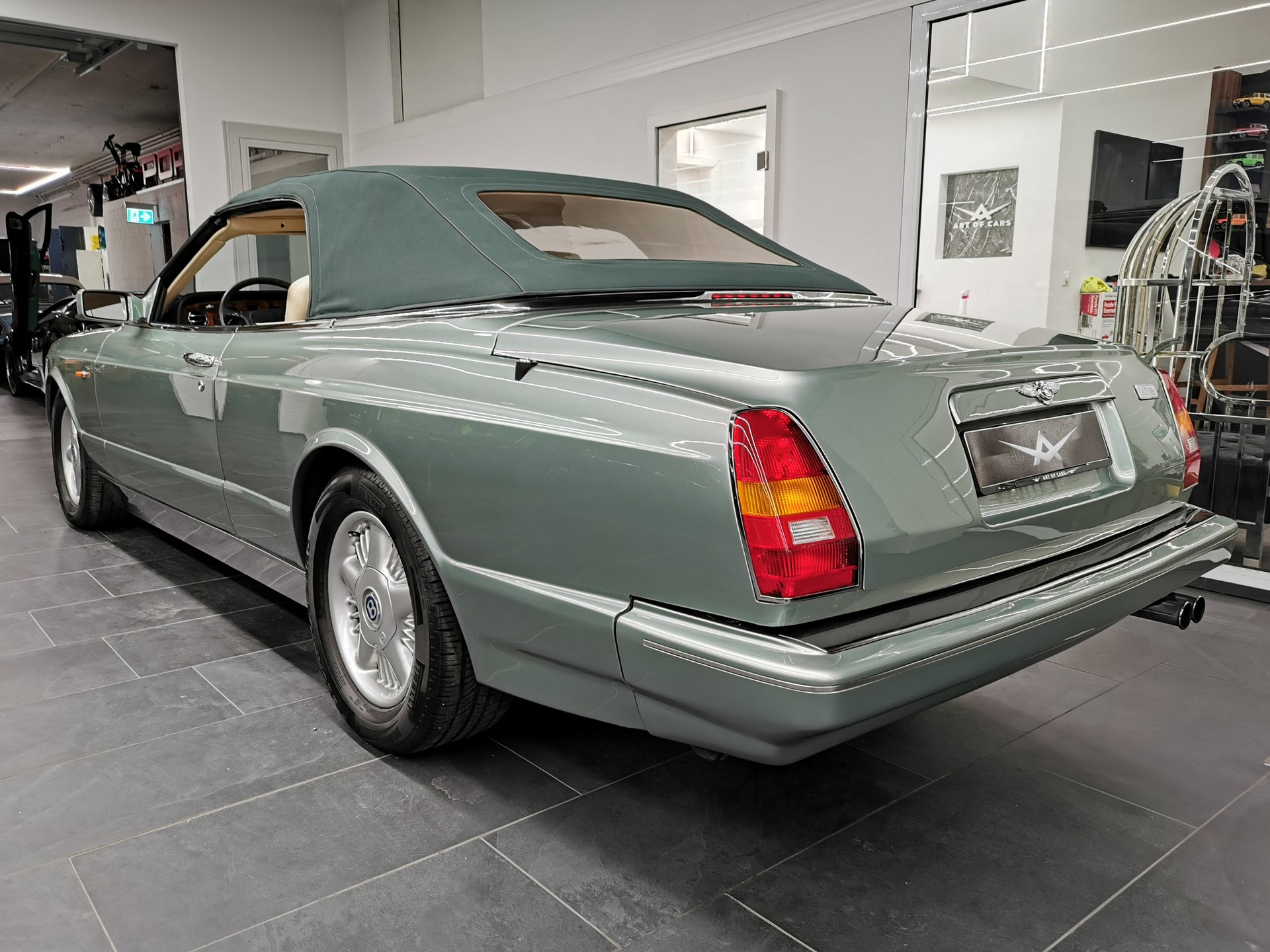 BENTLEY AZURE SERIE 1 AURORA GRÜN GREEN MAGNOLIA UNIKAT OLDTIMER VETERAN-image-15