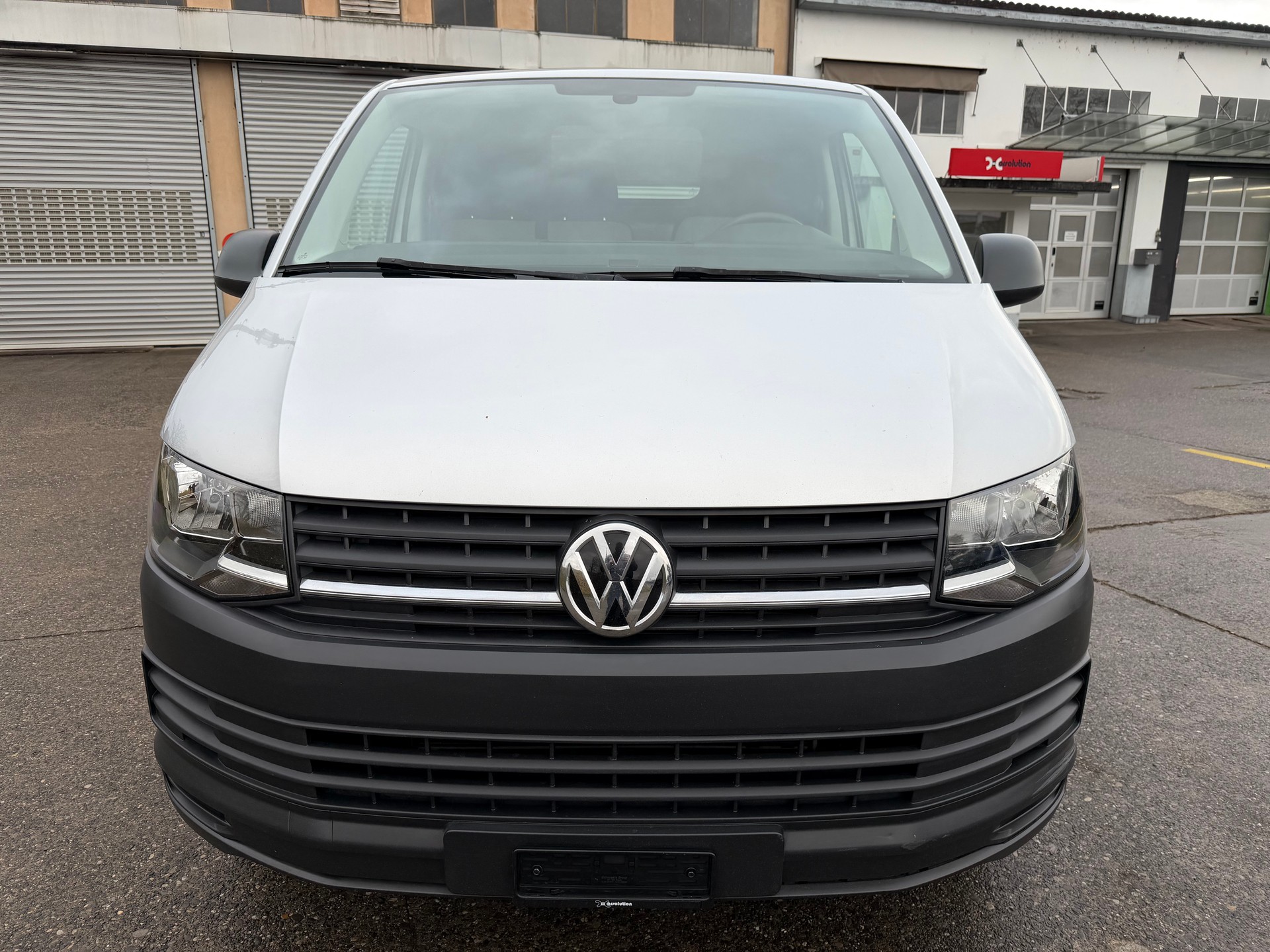 VW T6 2.0 TDI Entry-image-4