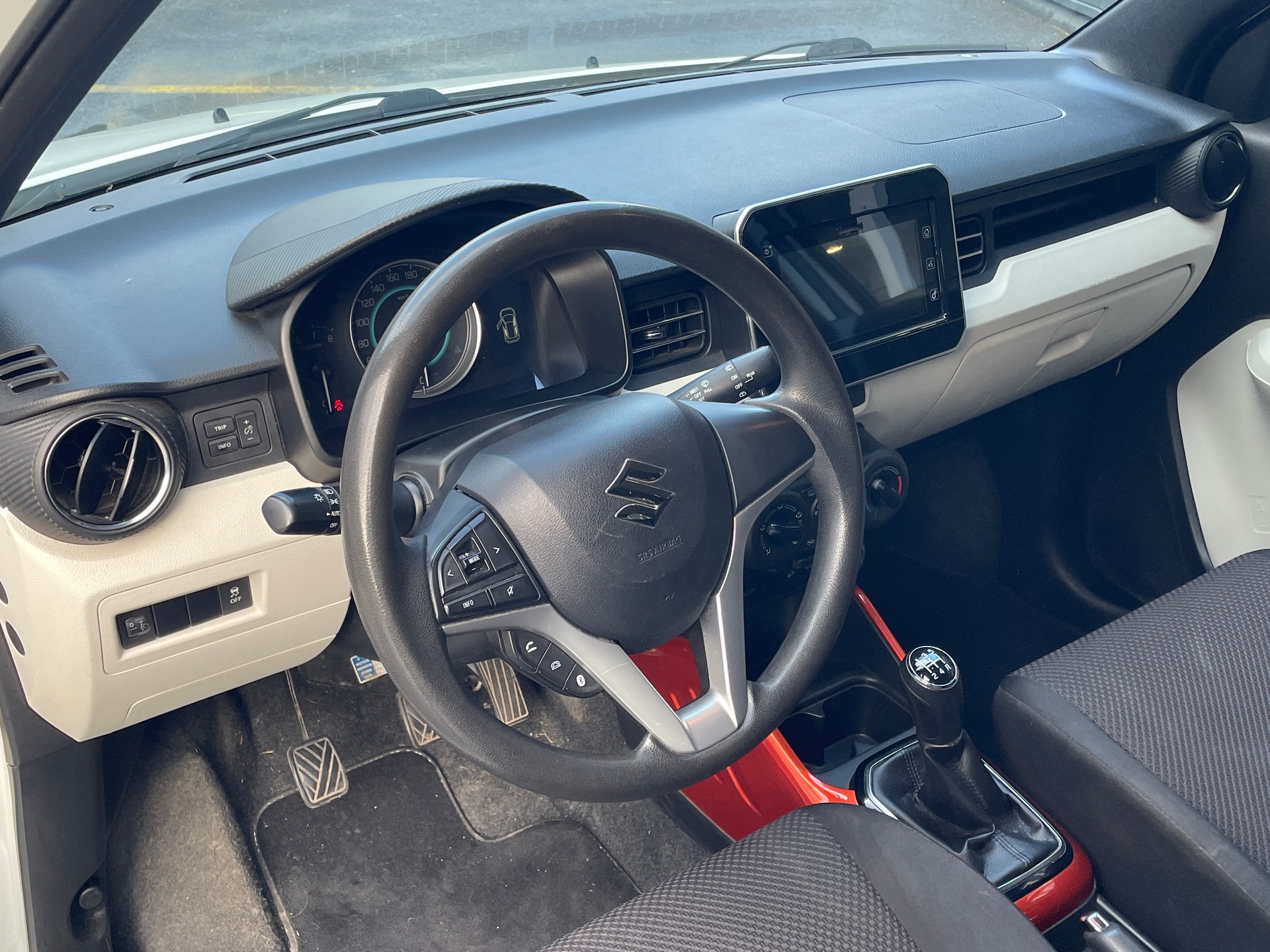 SUZUKI Ignis 1.2i Compact+ 4x4 Swiss Edition-image-7