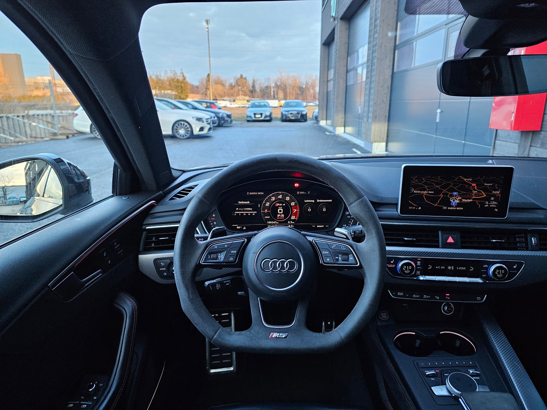 AUDI RS4 Avant 2.9 TFSI quattro tiptronic-image-13