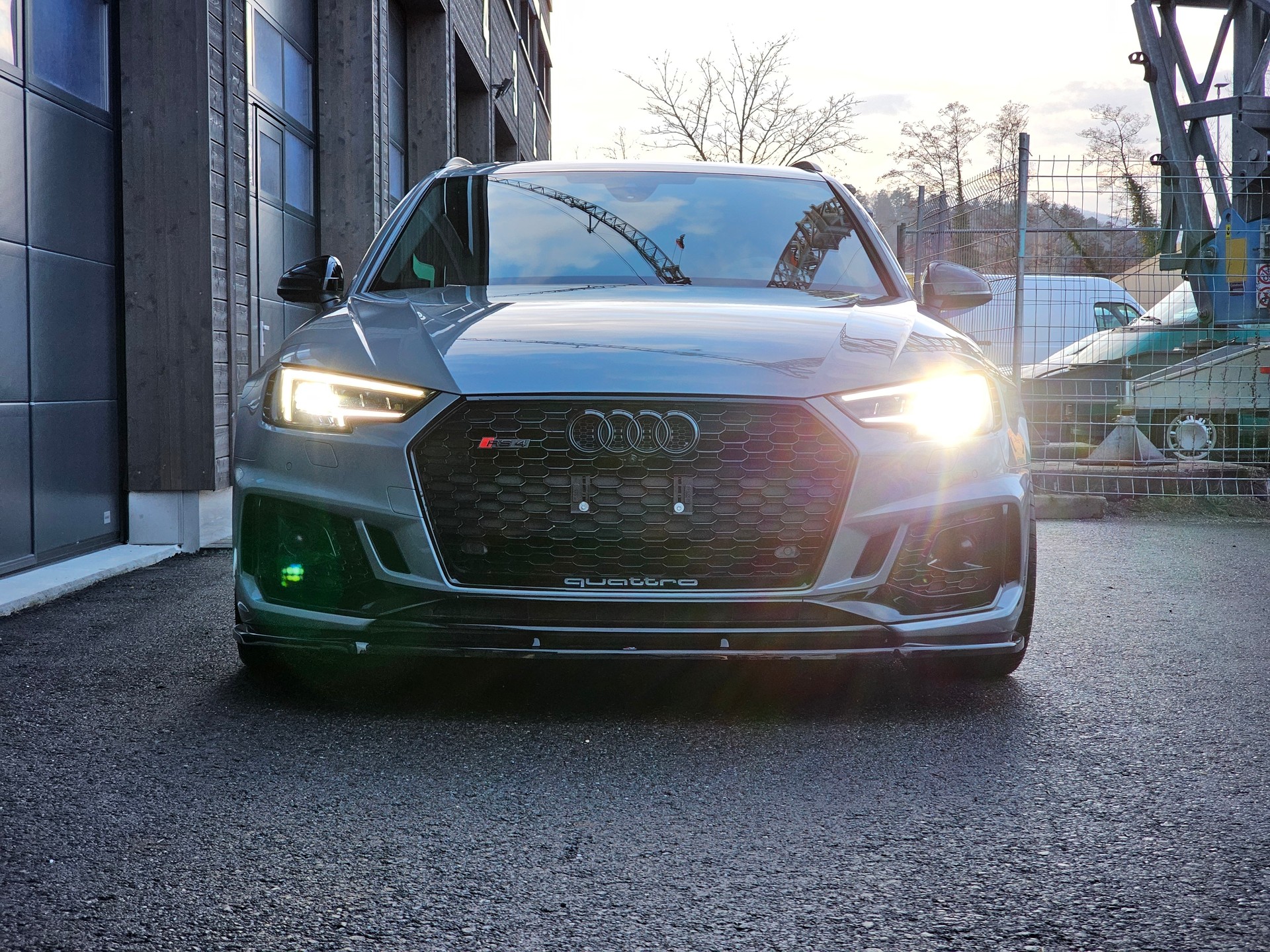 AUDI RS4 Avant 2.9 TFSI quattro tiptronic-image-3