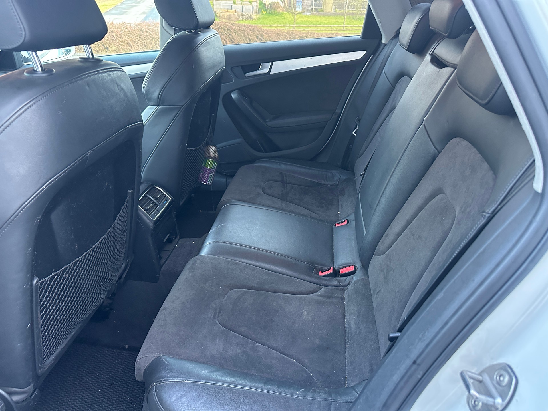 AUDI A4 Avant 2.0 TFSI quattro S-tronic-image-6