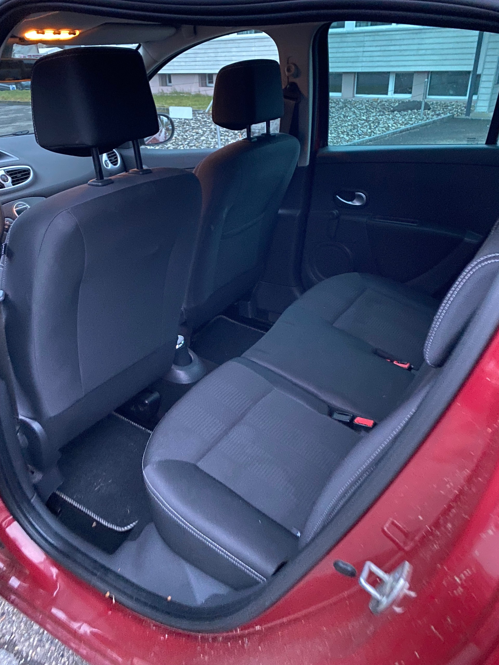 RENAULT Clio 1.2 16V Turbo Expression-image-10