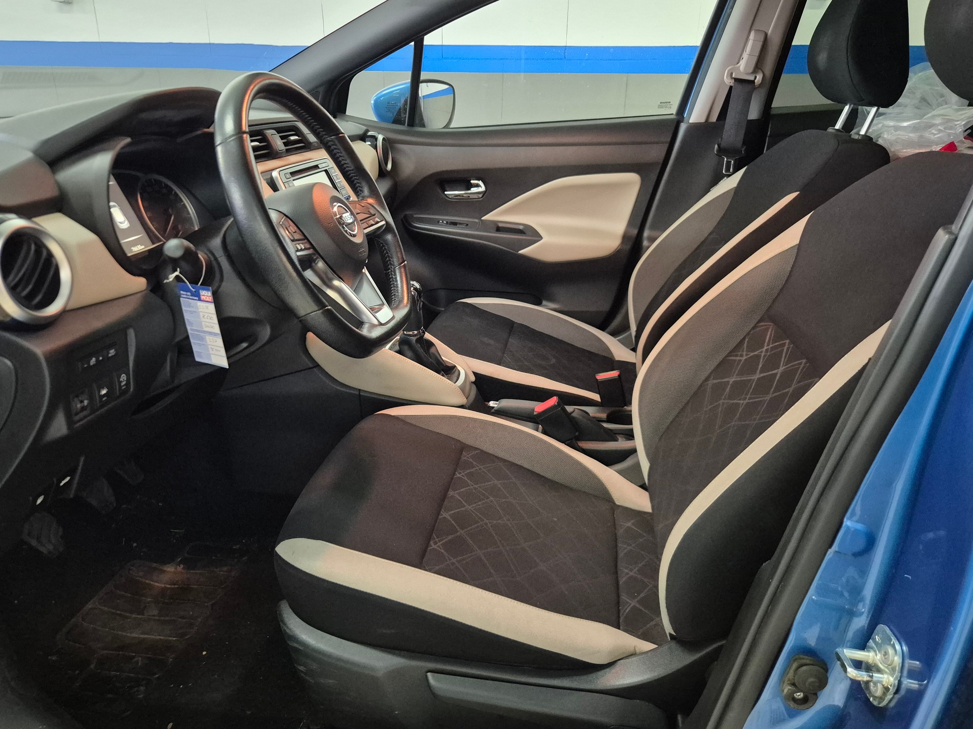 NISSAN Micra 0.9 IG-T n-connecta-image-6