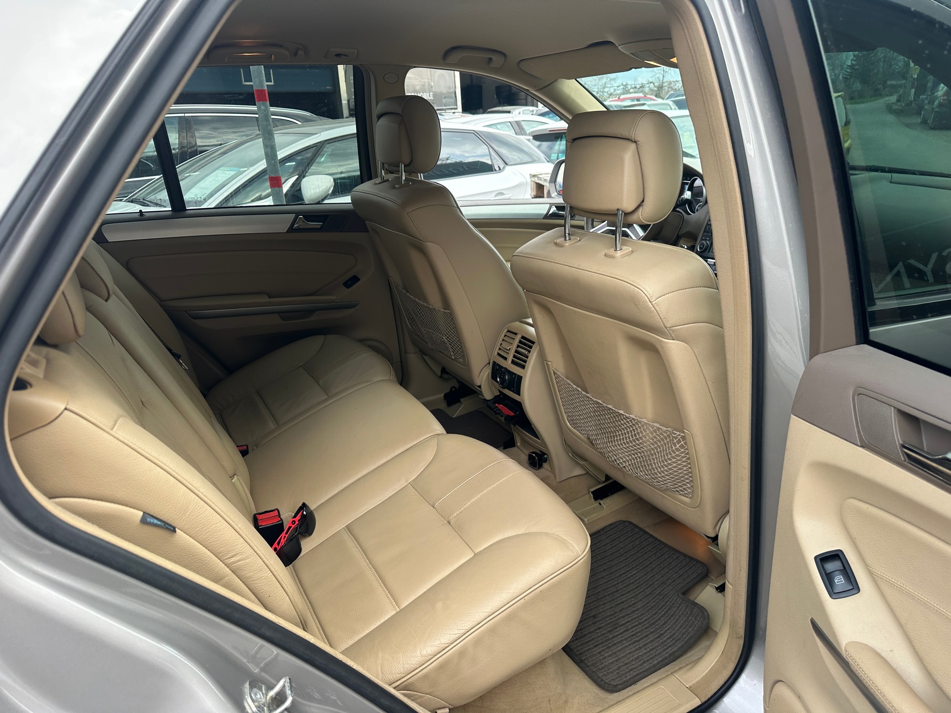 MERCEDES-BENZ ML 320 CDI 4Matic Edition7G-Tronic-image-10
