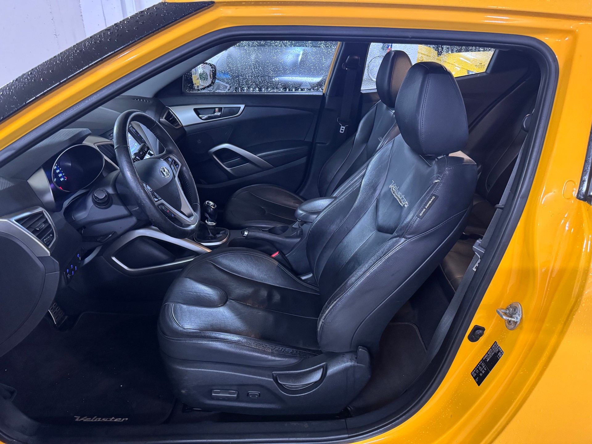HYUNDAI Veloster 1.6 GDI-image-8