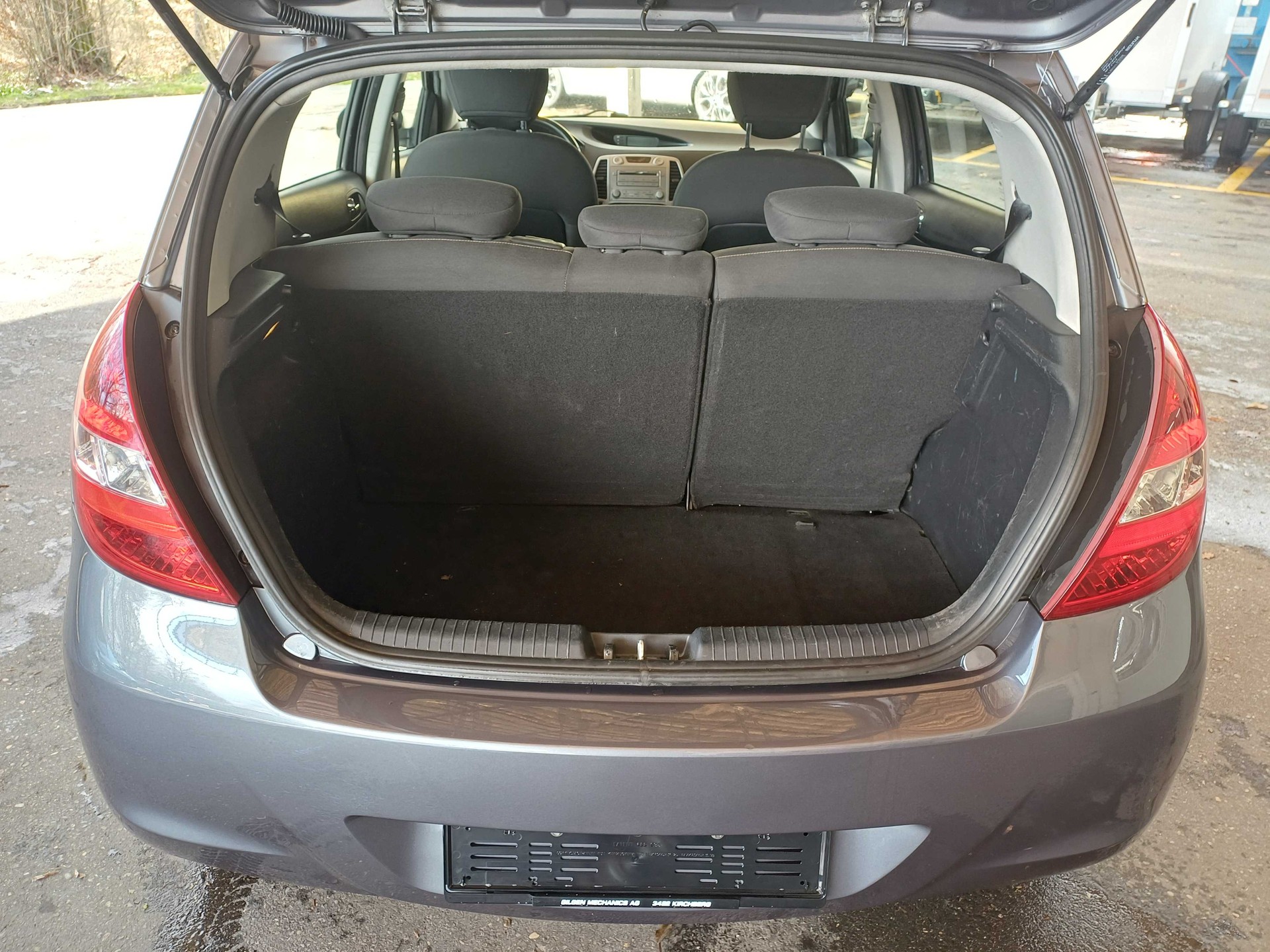 HYUNDAI i20 1.4 Style-image-7