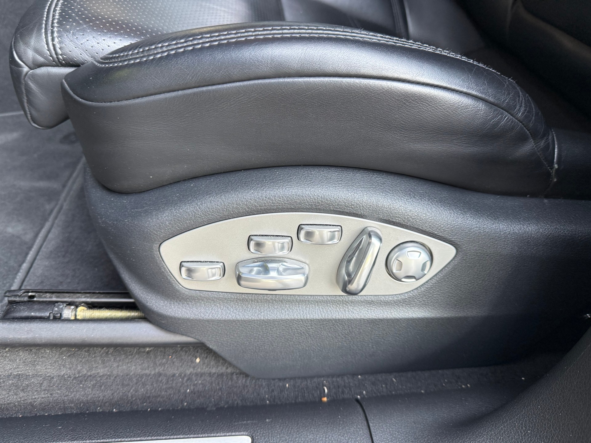 PORSCHE Macan Turbo PDK-image-15
