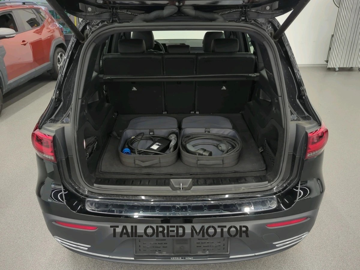 MERCEDES-BENZ EQB 300 4Matic-image-7