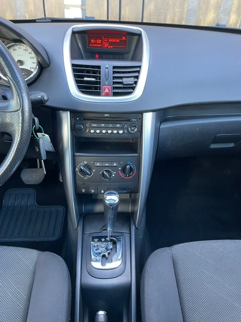 PEUGEOT 207 SW 1.6 16V Sport Automatic-image-15