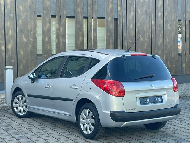 PEUGEOT 207 SW 1.6 16V Sport Automatic-image-10