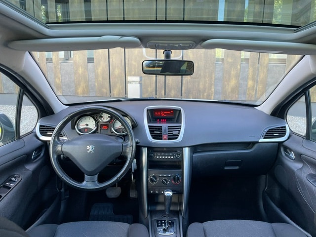 PEUGEOT 207 SW 1.6 16V Sport Automatic-image-13