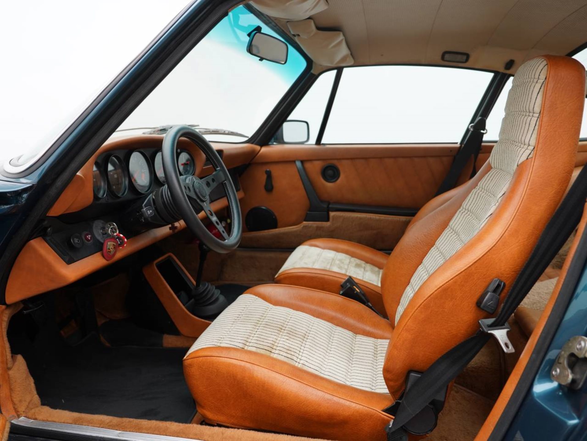 PORSCHE 911 SC Coupé-image-4