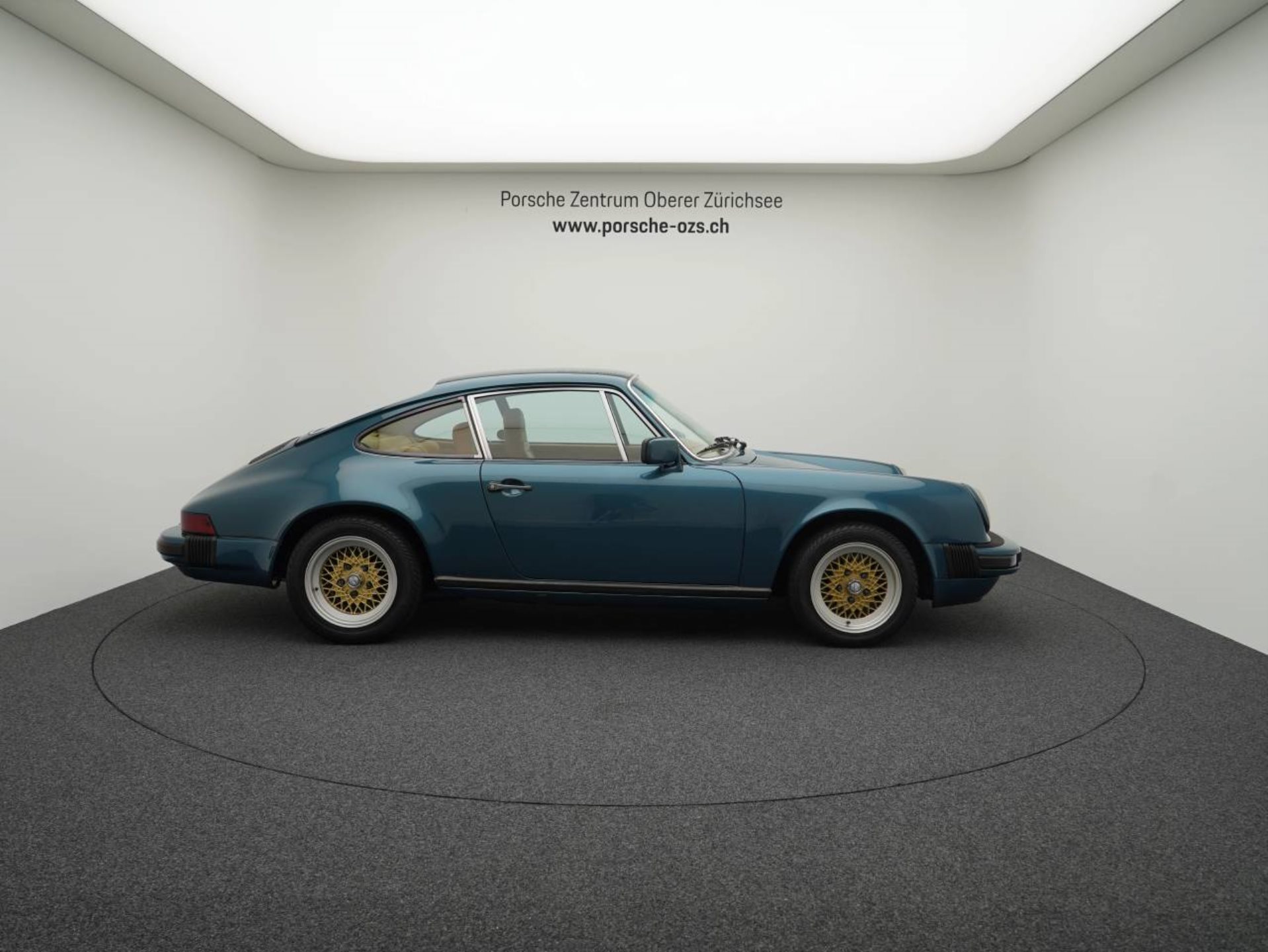PORSCHE 911 SC Coupé-image-7