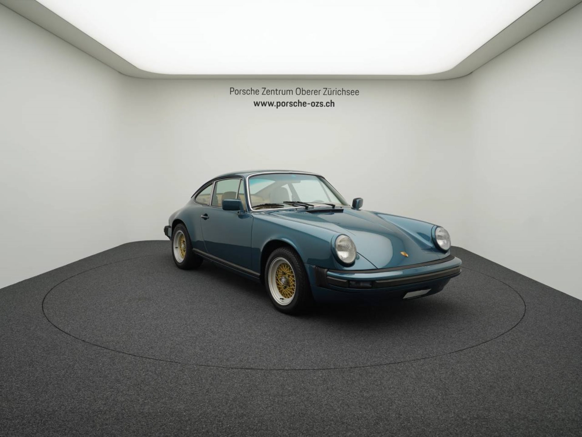 PORSCHE 911 SC Coupé-image-8