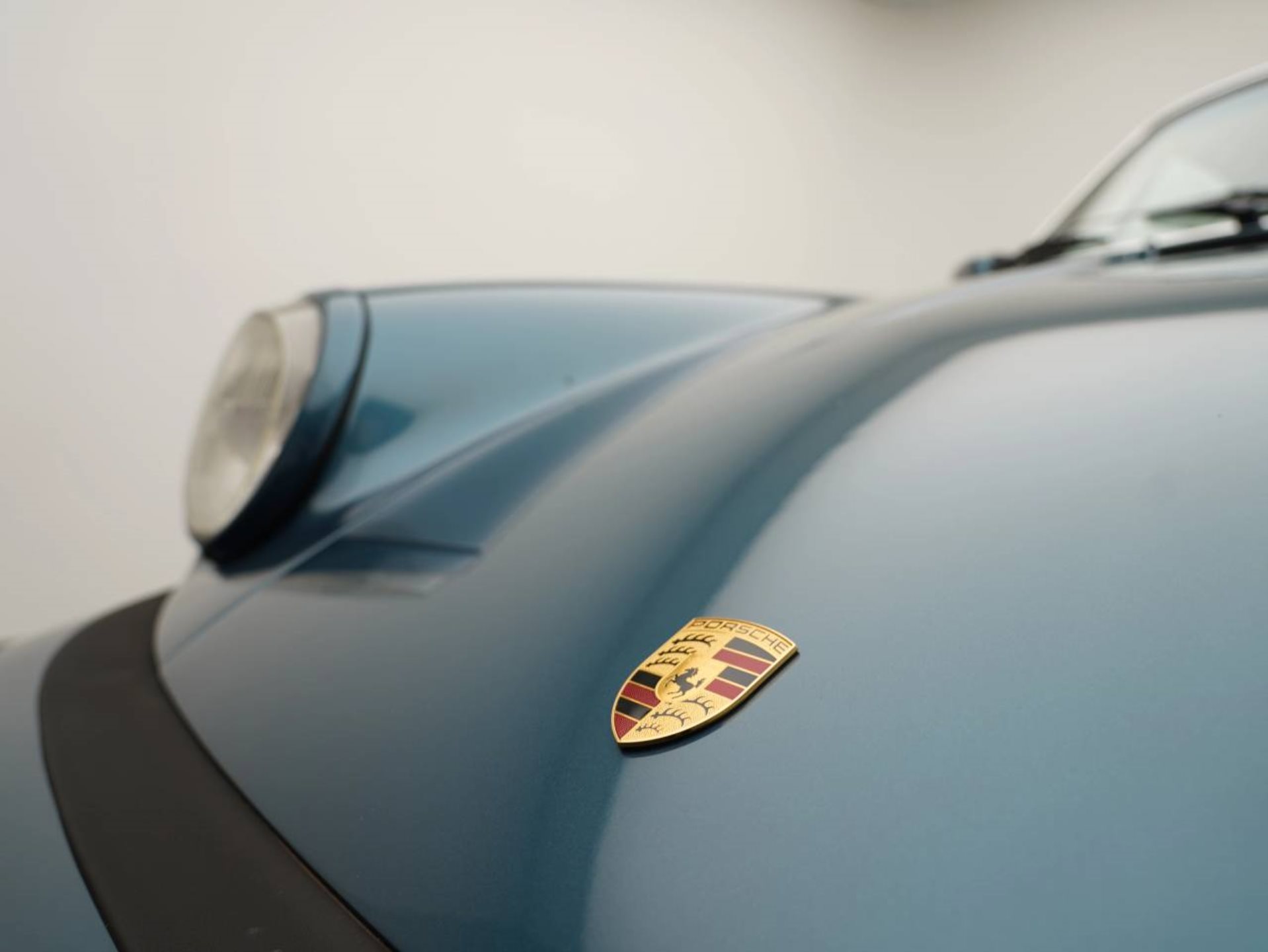 PORSCHE 911 SC Coupé-image-11