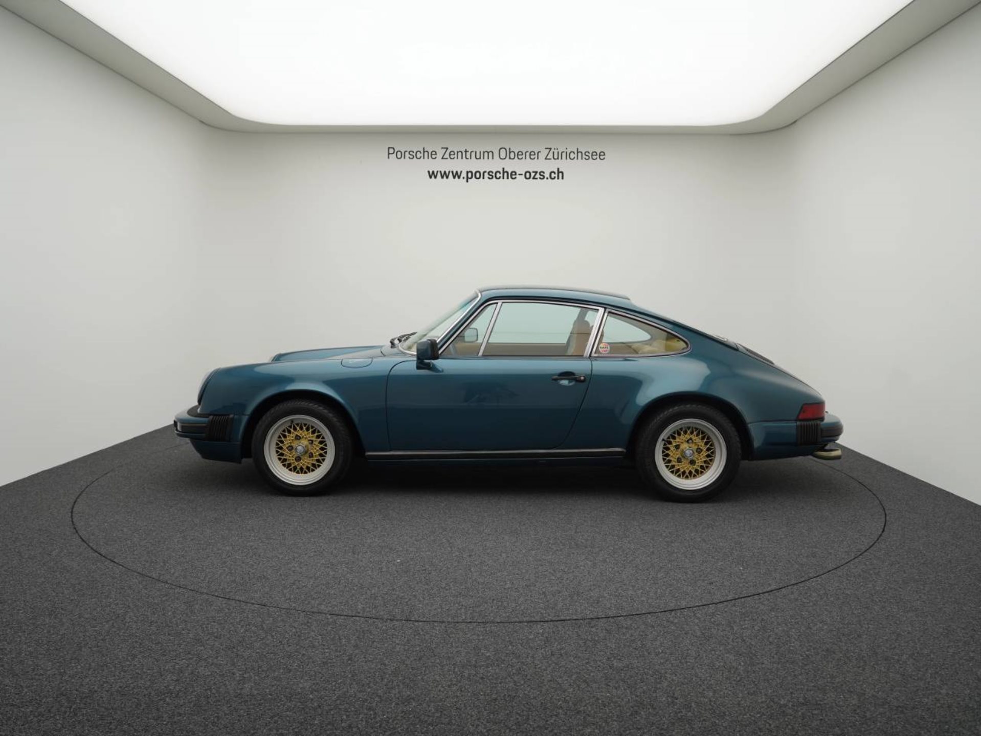 PORSCHE 911 SC Coupé-showroom-element-1
