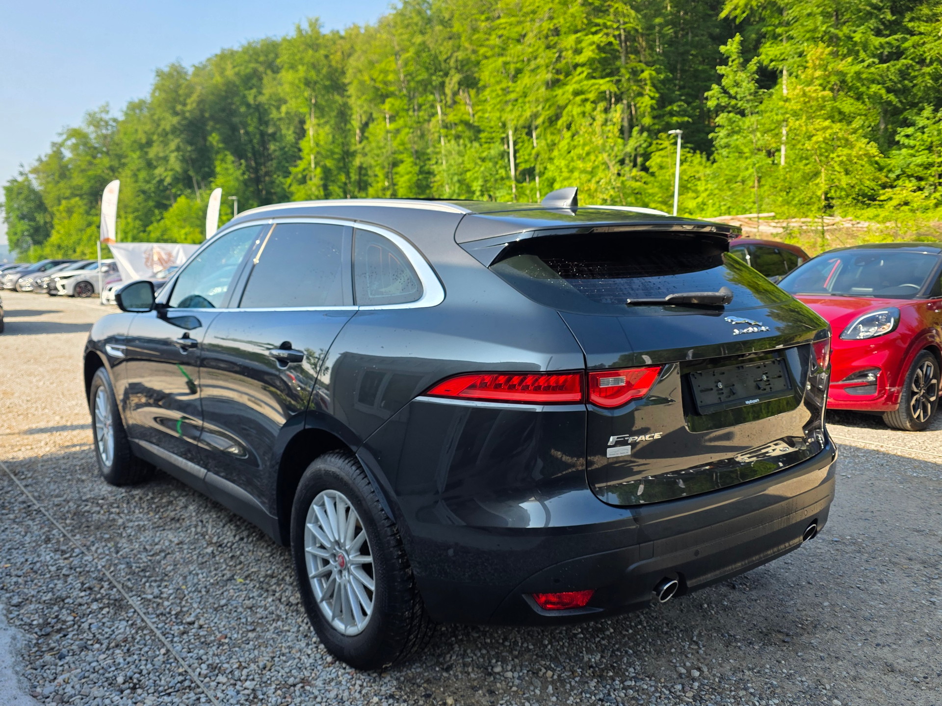 JAGUAR F-Pace 25d Pure AWD Automatik * ab MFK / Frisch ab Service / 12MT Garantie / Gratis Lieferung-showroom-element-2