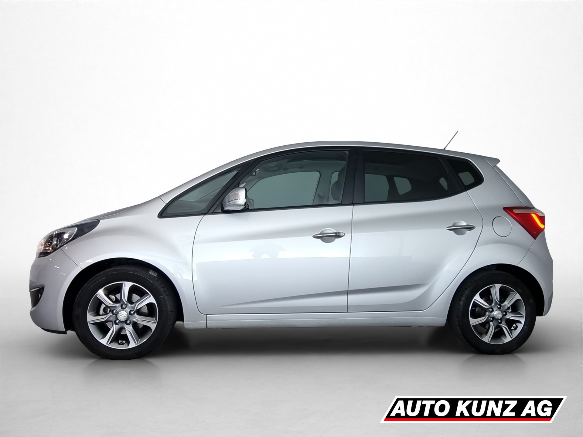 HYUNDAI ix20 1.6 Vertex-showroom-element-2