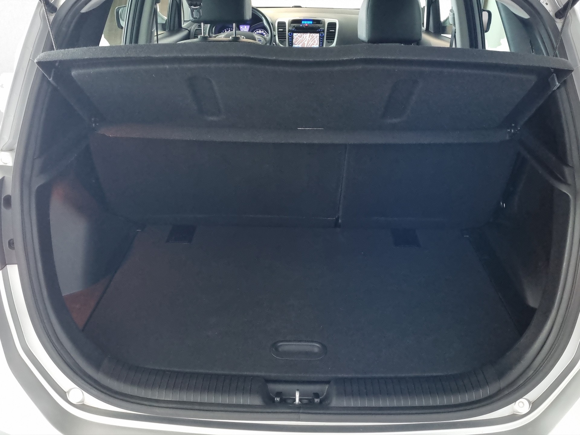 HYUNDAI ix20 1.6 Vertex-image-15