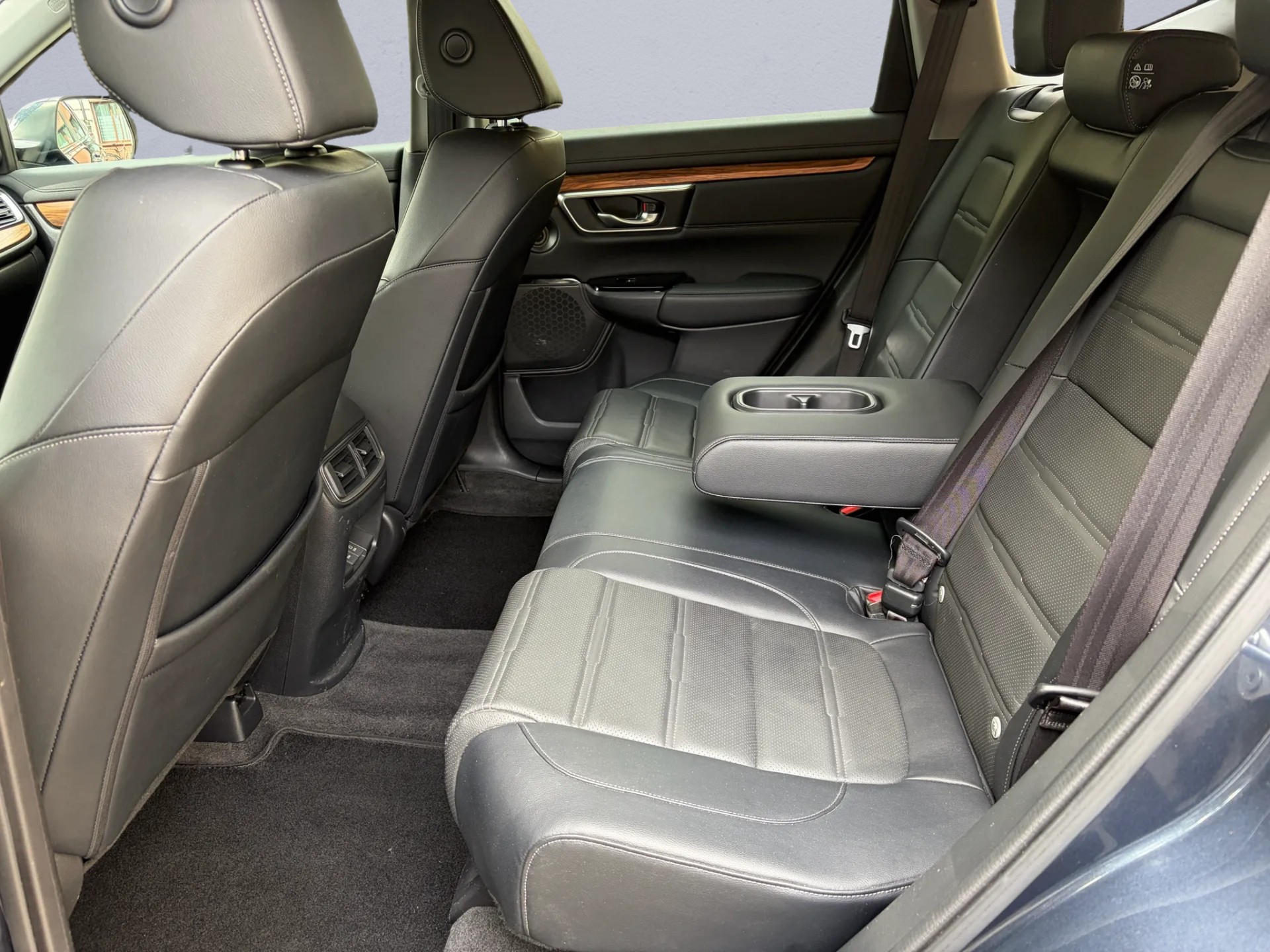 HONDA CR-V 1.5 i-VTEC Lifestyle 4WD Automatic-image-11