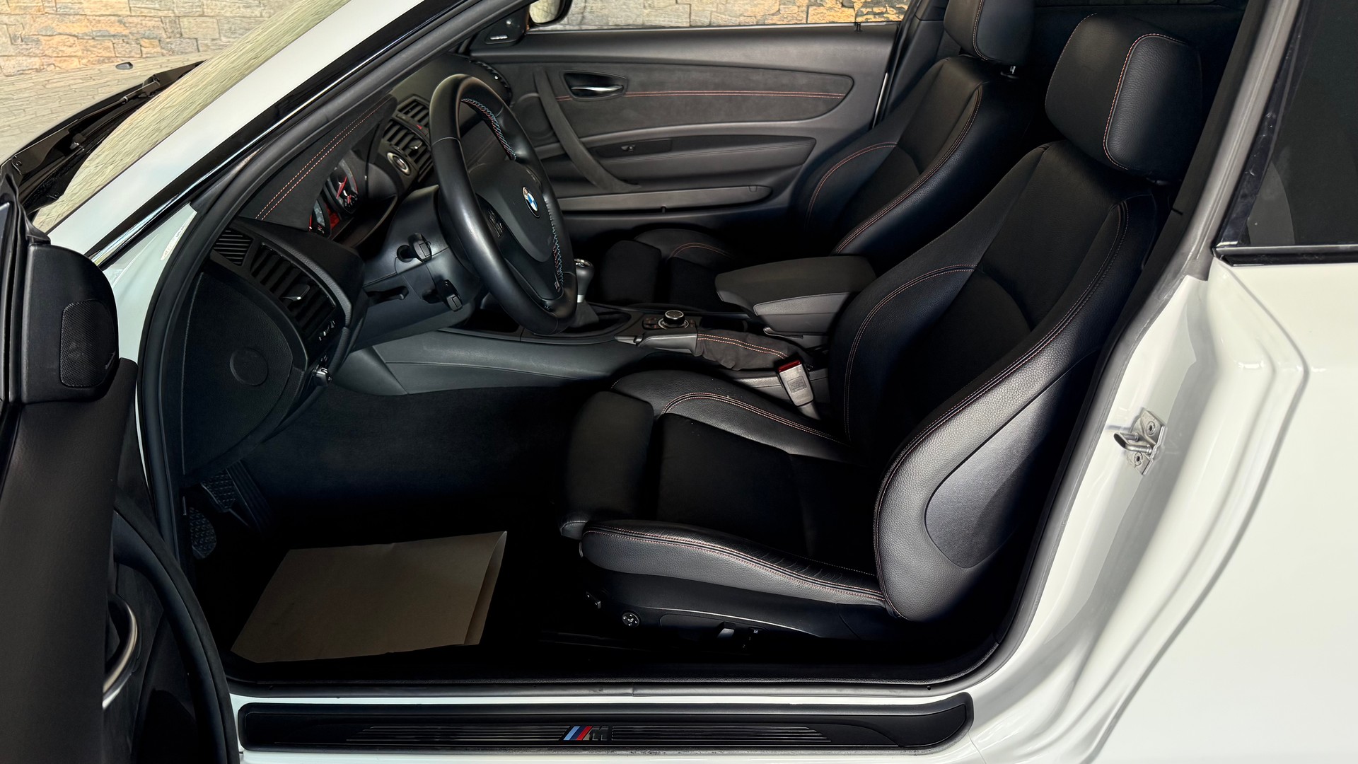 BMW 1er M Coupé-image-16