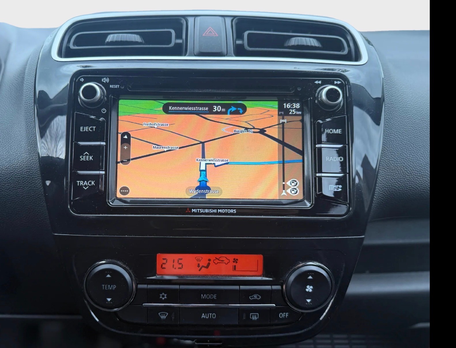 MITSUBISHI Space Star 1.2 Style-image-9