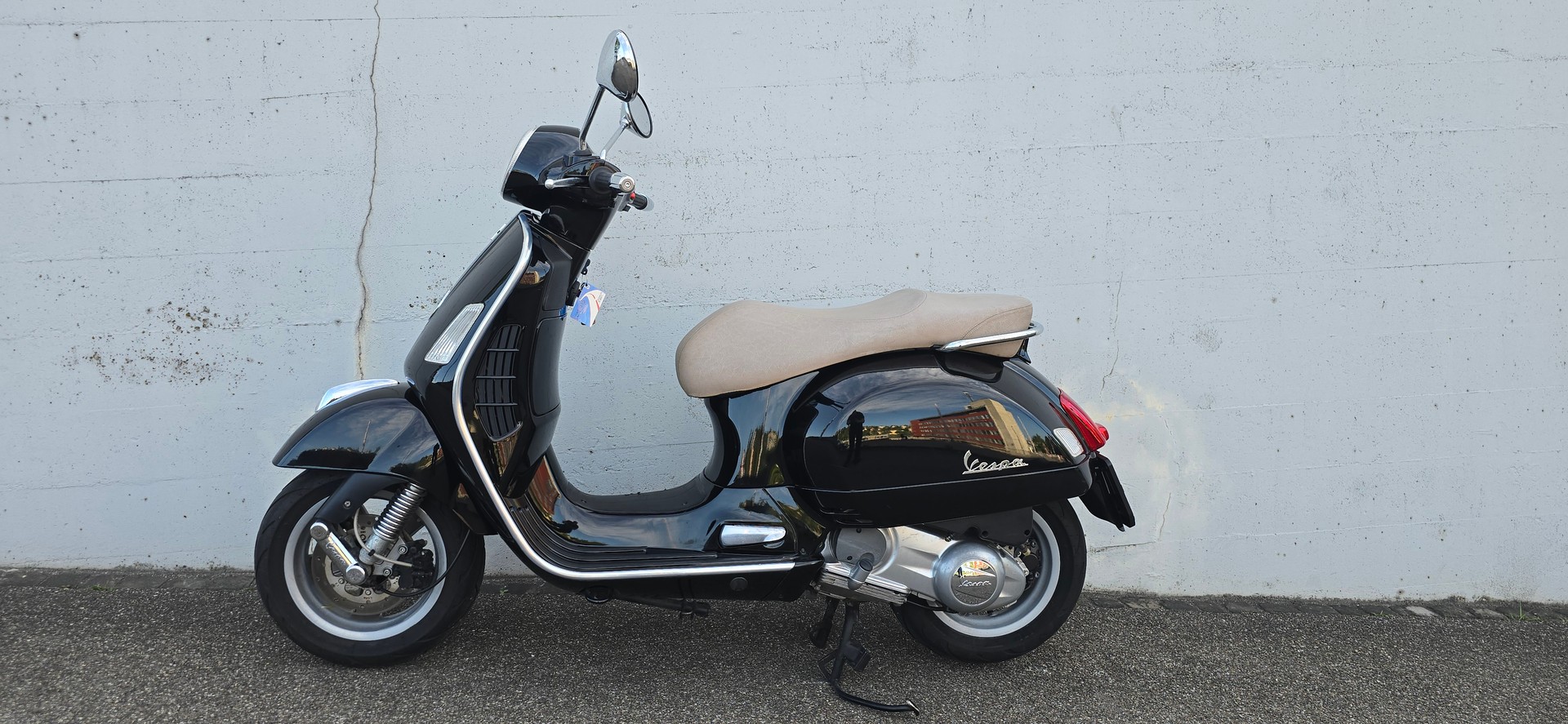 PIAGGIO Vespa 125 GTS-image-9