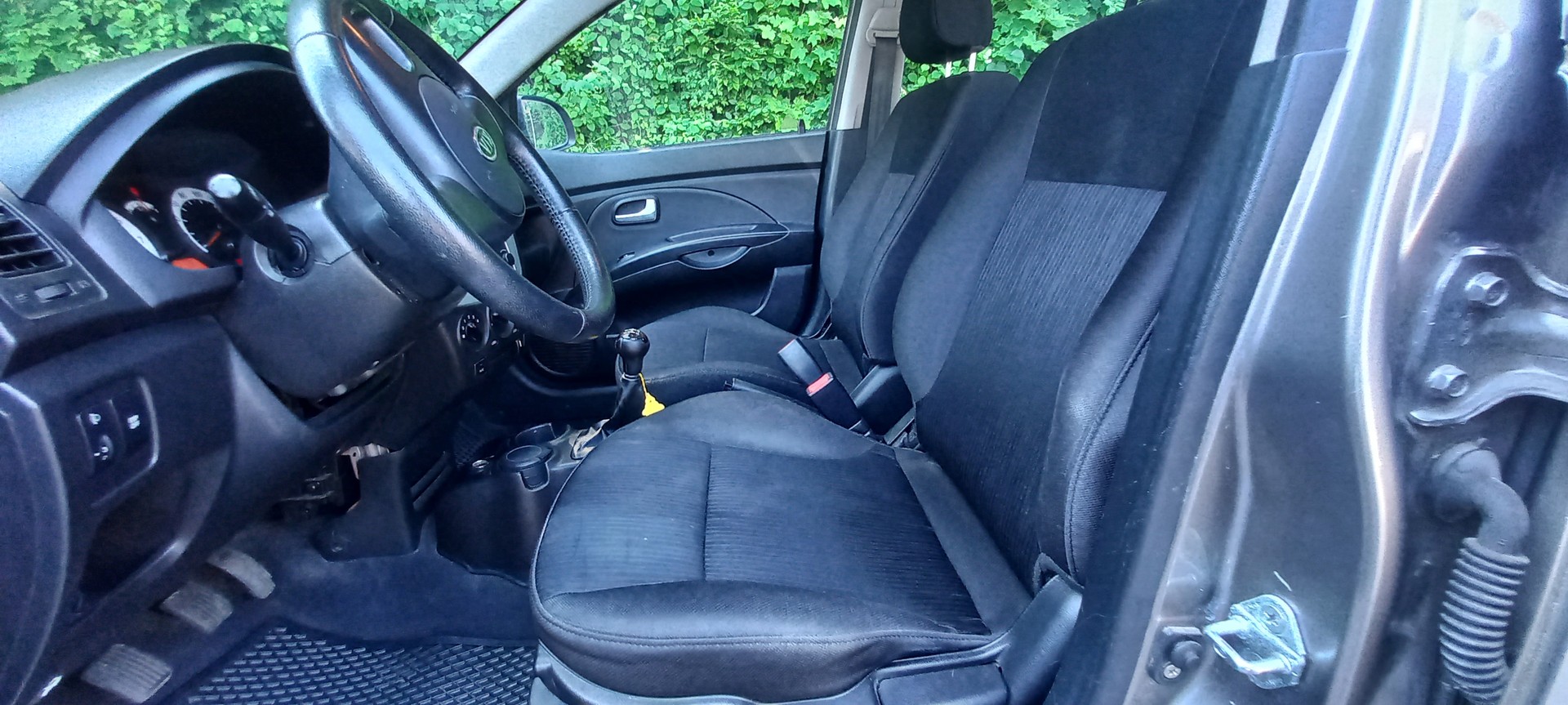 KIA Picanto 1.0 _seven-image-11