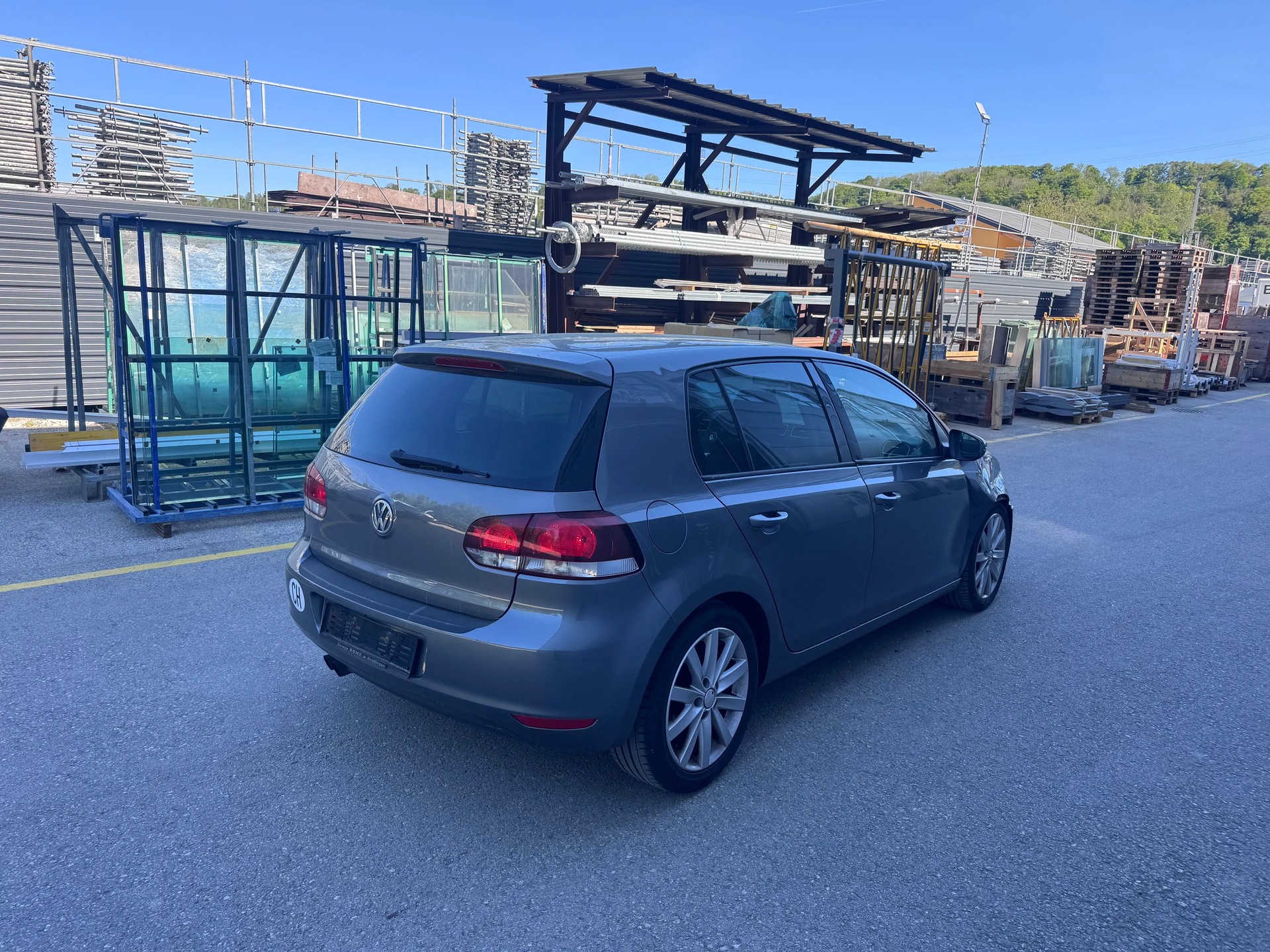 VW Golf 2.0 TDI Highline-image-9