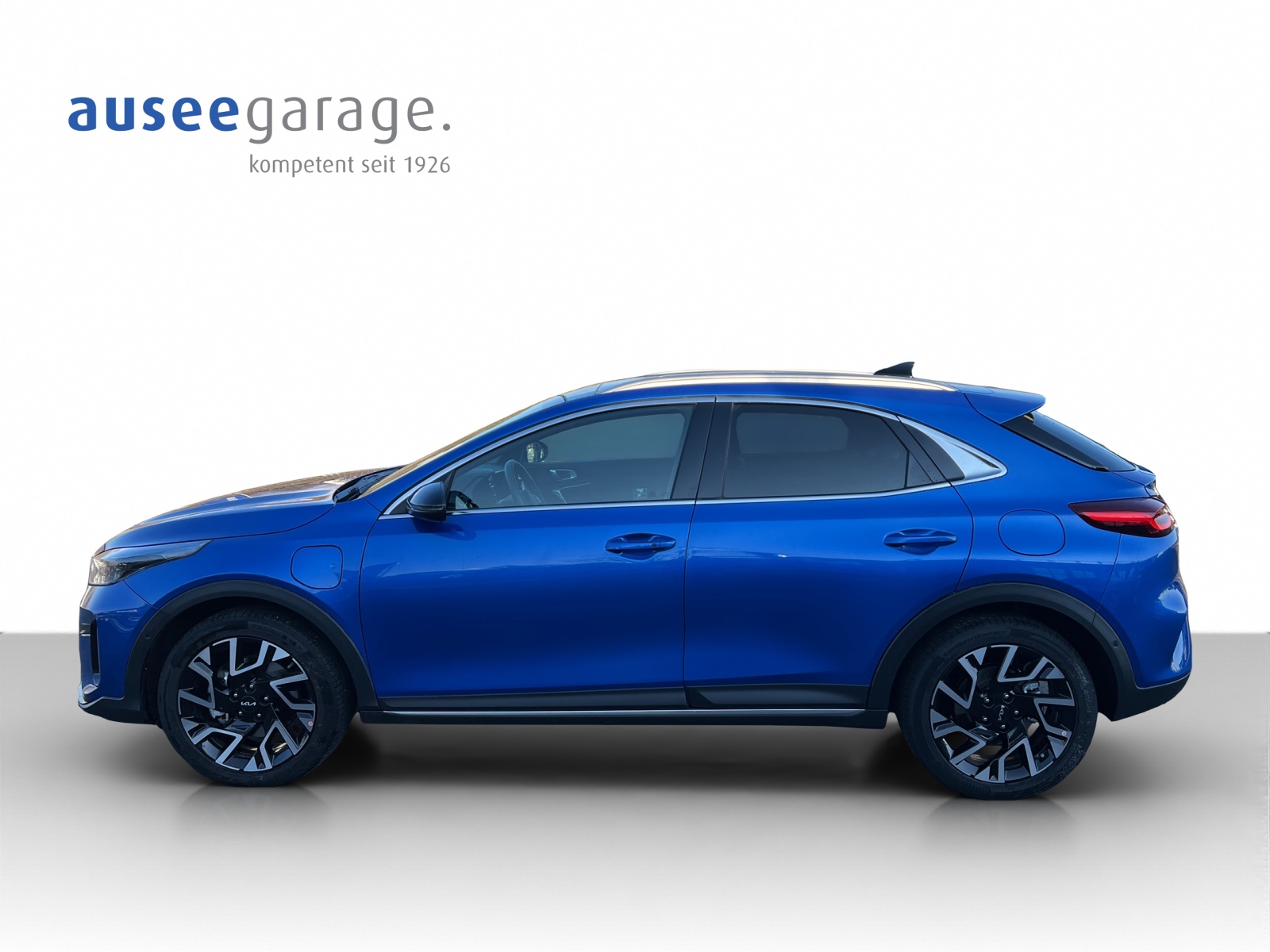 KIA XCeed 1.6 GDi Plug-in Hybrid Style-showroom-element-1