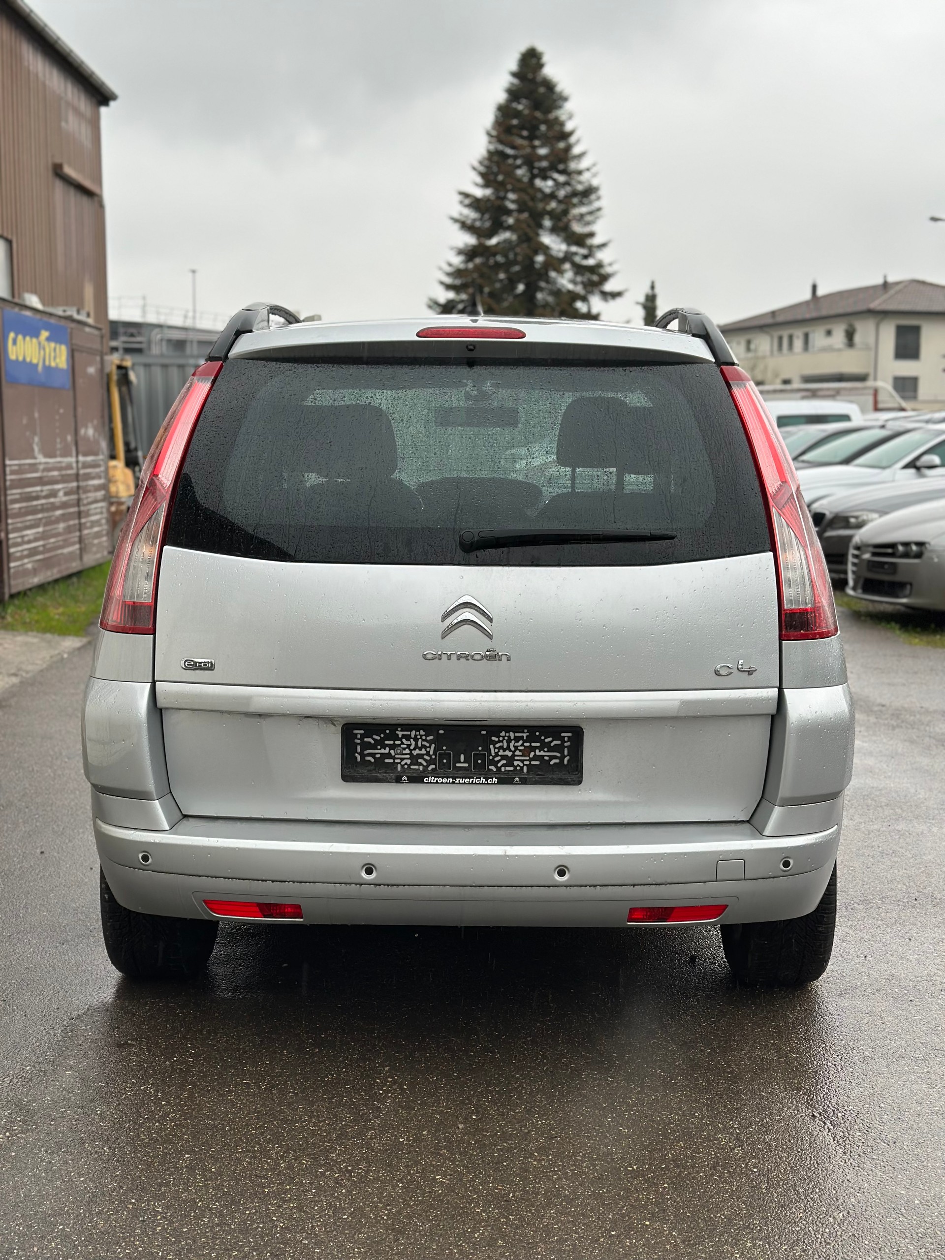 CITROEN Grand C4 Picasso 1.6 HDI 16V Séduction EGS6-image-4