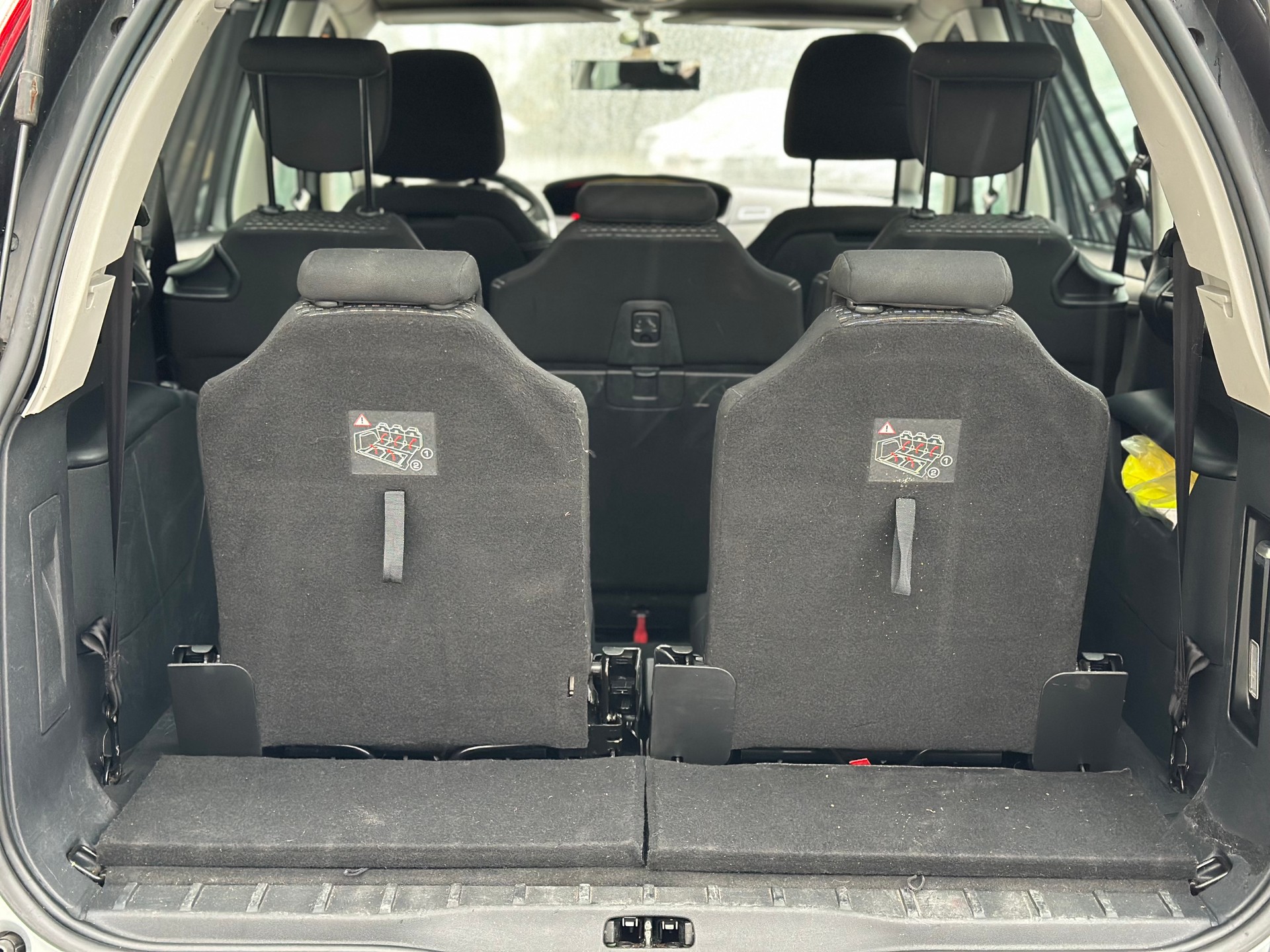 CITROEN Grand C4 Picasso 1.6 HDI 16V Séduction EGS6-image-13