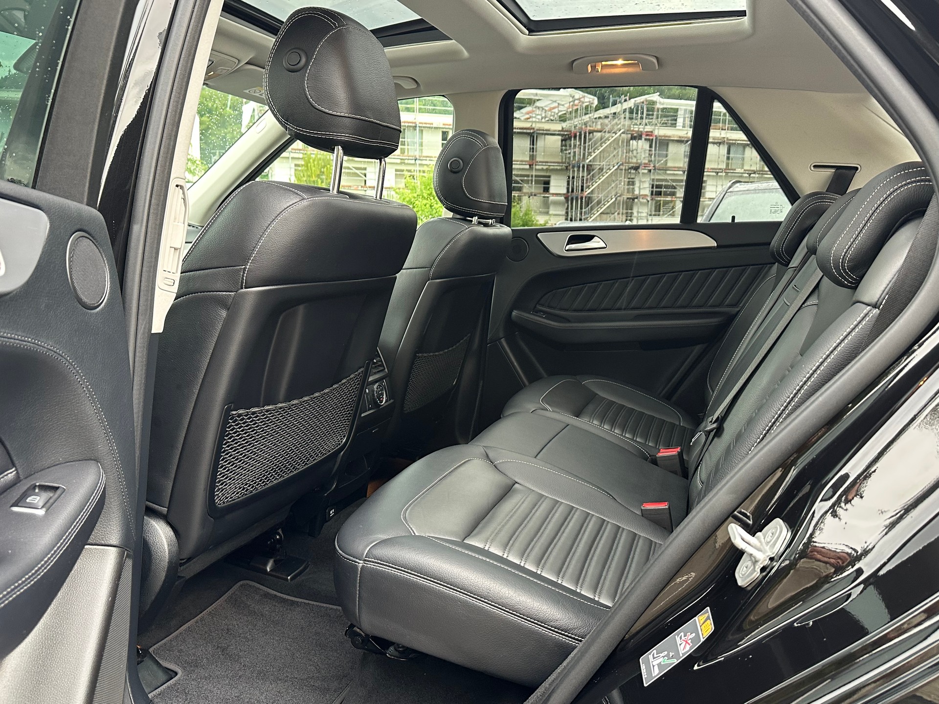 MERCEDES-BENZ GLE 350 d AMG Executive 4Matic 9G-Tronic-image-16