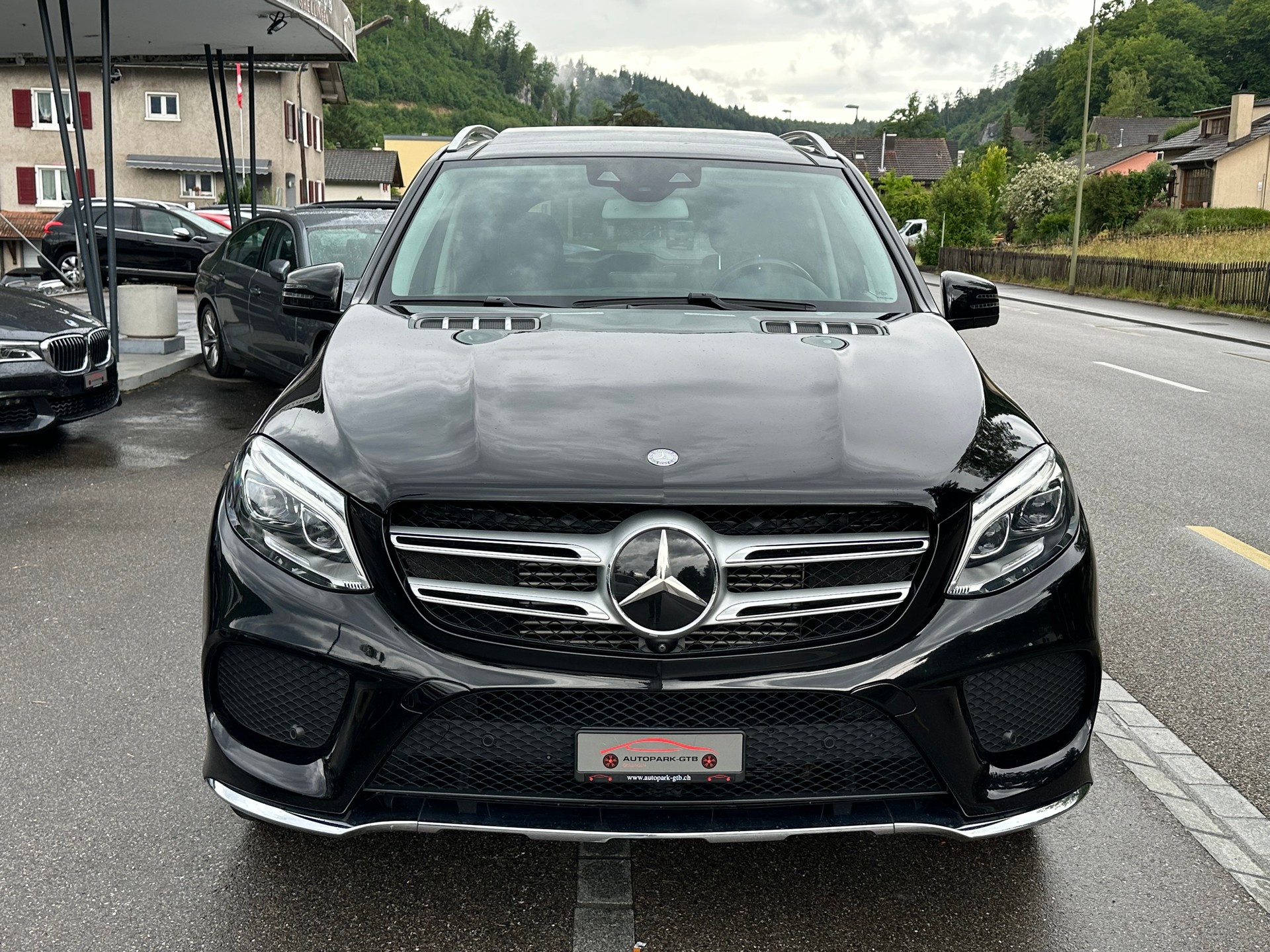 MERCEDES-BENZ GLE 350 d AMG Executive 4Matic 9G-Tronic-showroom-element-2