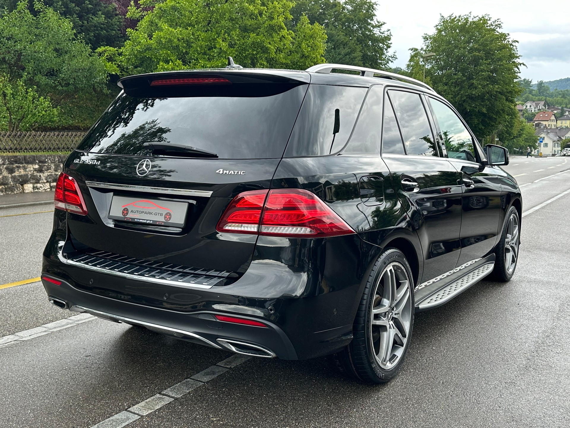 MERCEDES-BENZ GLE 350 d AMG Executive 4Matic 9G-Tronic-image-5