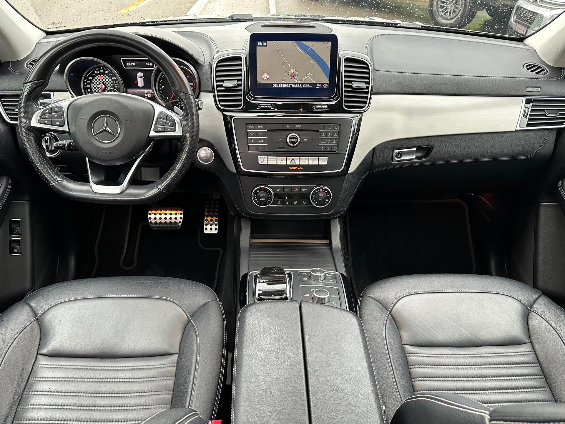 MERCEDES-BENZ GLE 350 d AMG Executive 4Matic 9G-Tronic-image-14