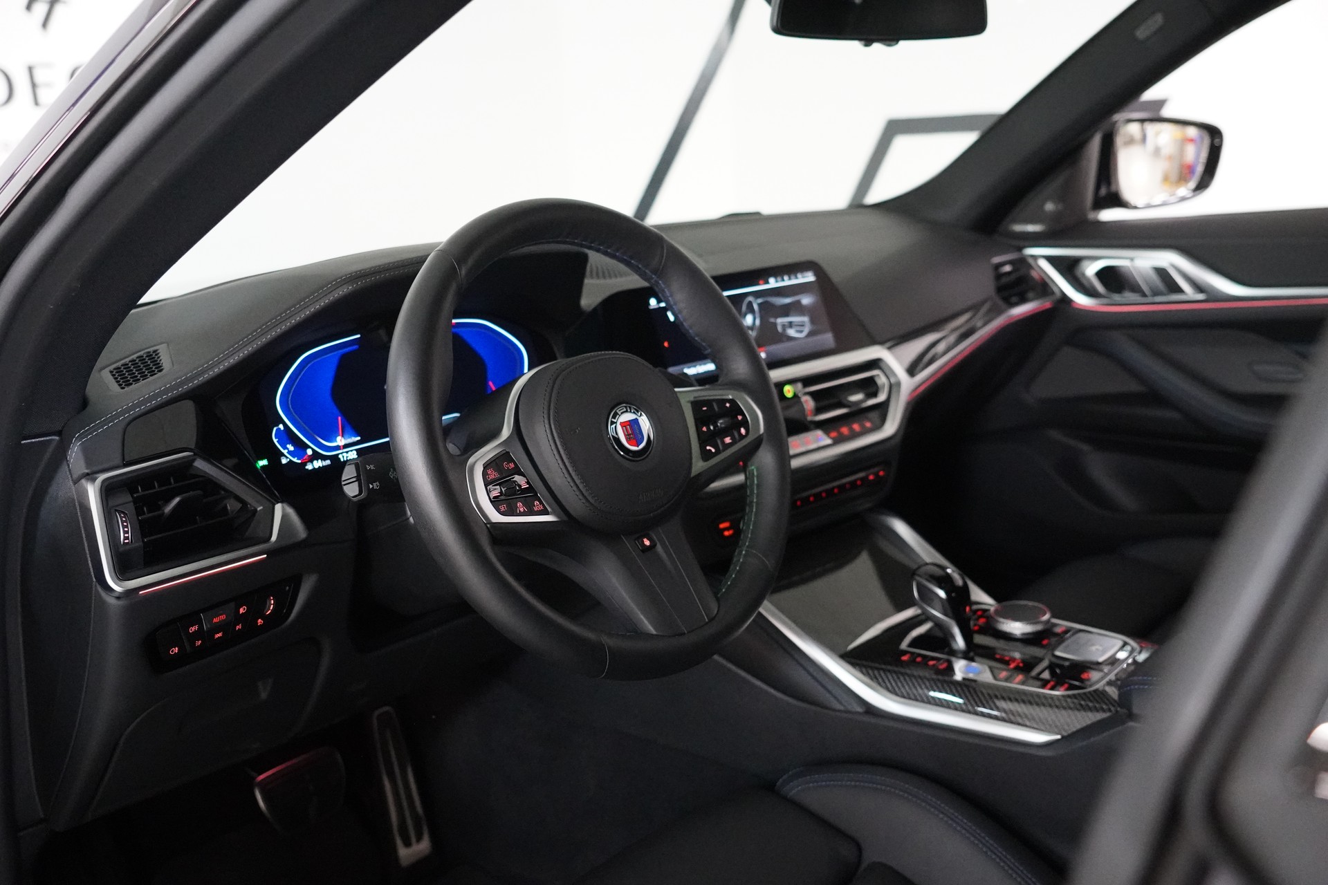 BMW-ALPINA B4 Gran Coupé 3.0 xDrive S-Tronic-image-24