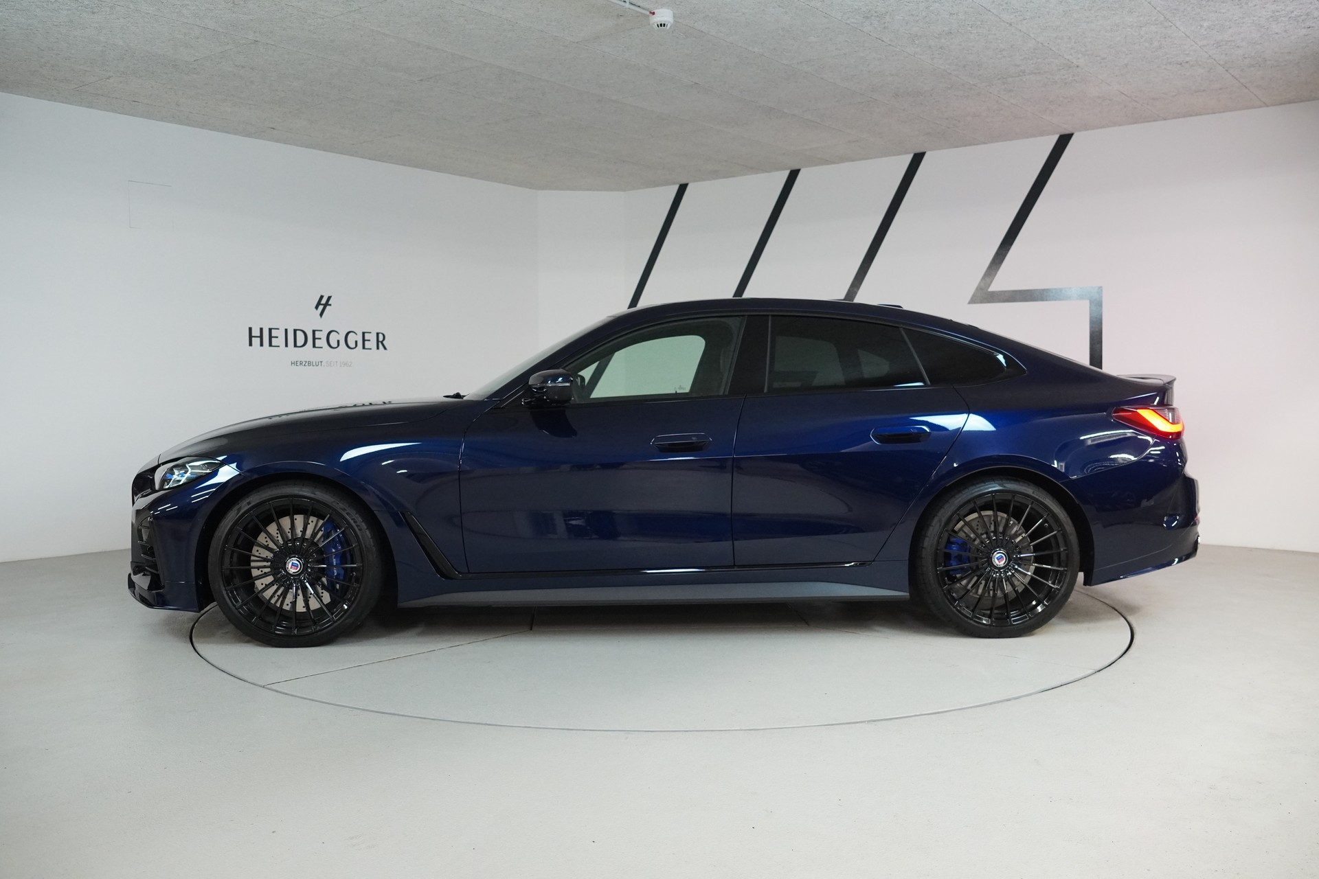 BMW-ALPINA B4 Gran Coupé 3.0 xDrive S-Tronic-showroom-element-3