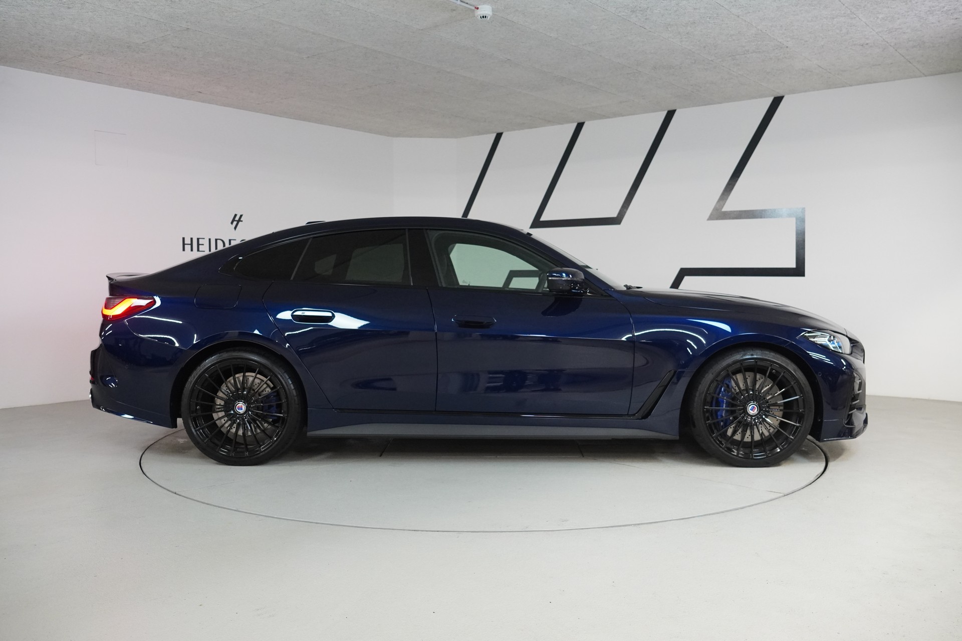 BMW-ALPINA B4 Gran Coupé 3.0 xDrive S-Tronic-image-7