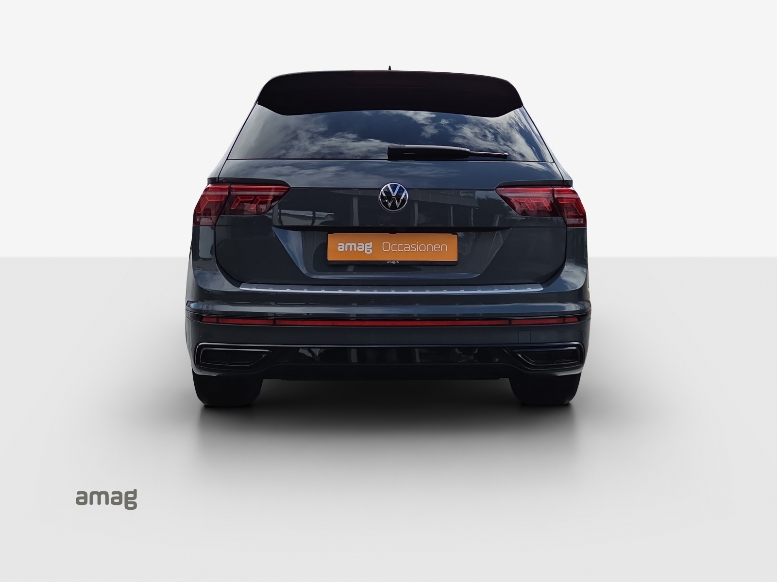 VW Tiguan 2.0TSI R-Line 4Motion DSG-image-3