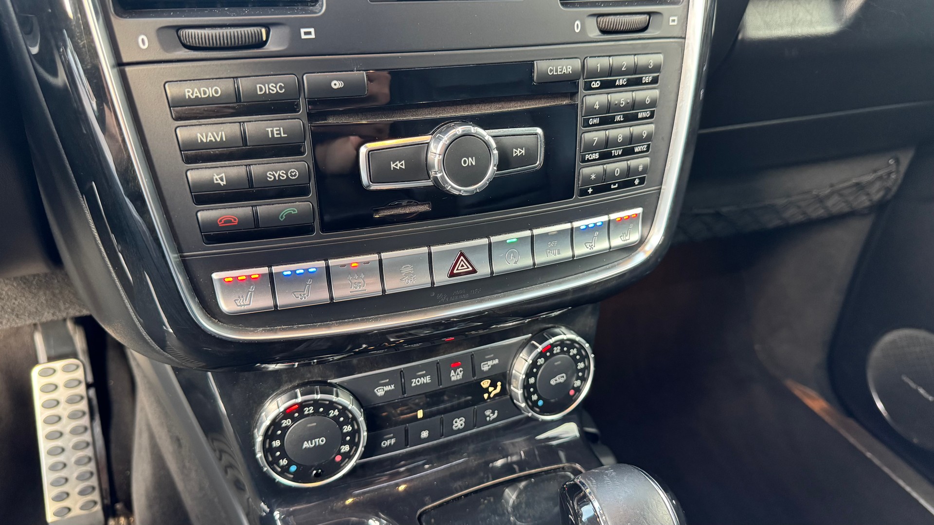 MERCEDES-BENZ G 350 d 7G-Tronic-image-18