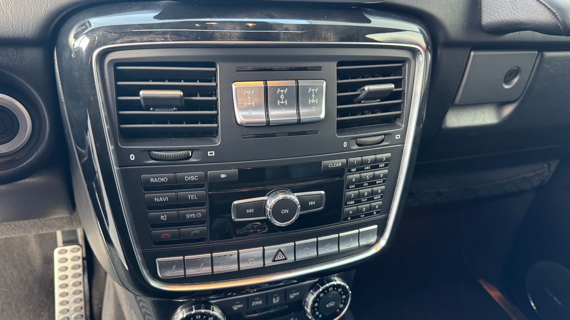 MERCEDES-BENZ G 350 d 7G-Tronic-image-19