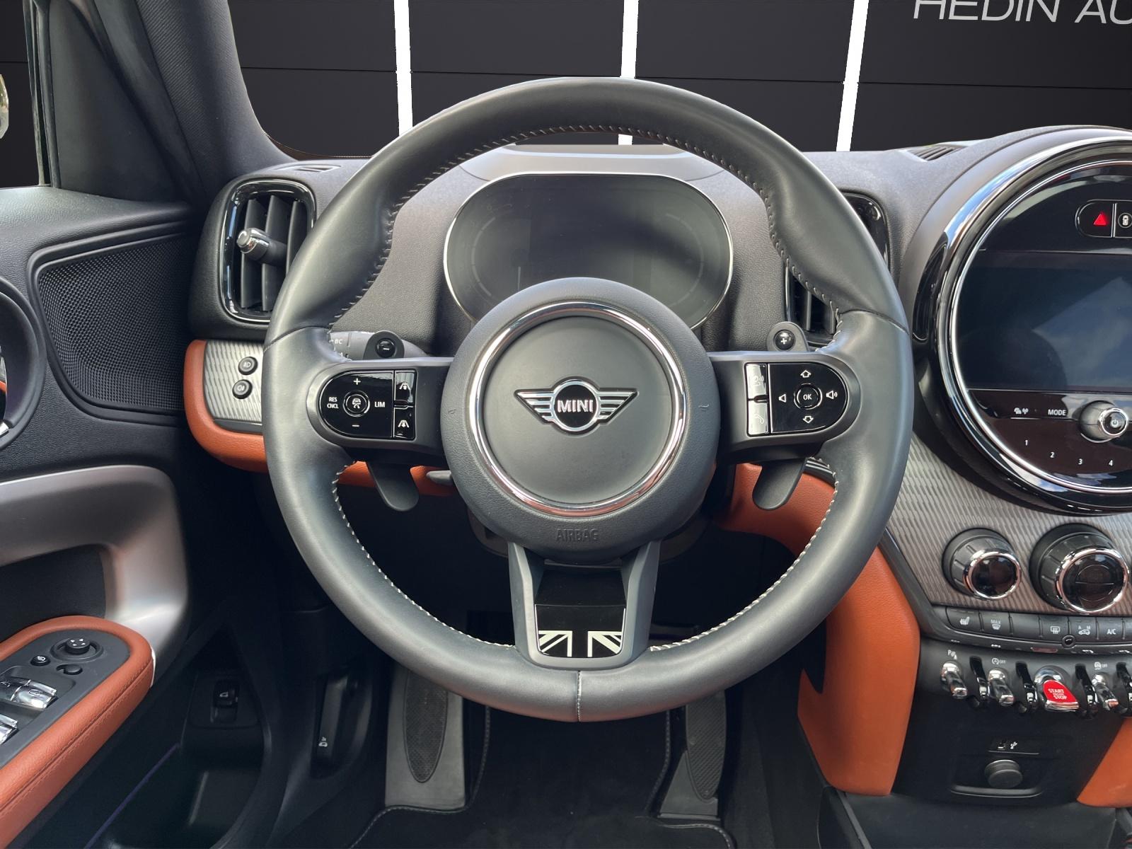 MINI Countryman F60 2.0i Cooper S ALL4-image-5