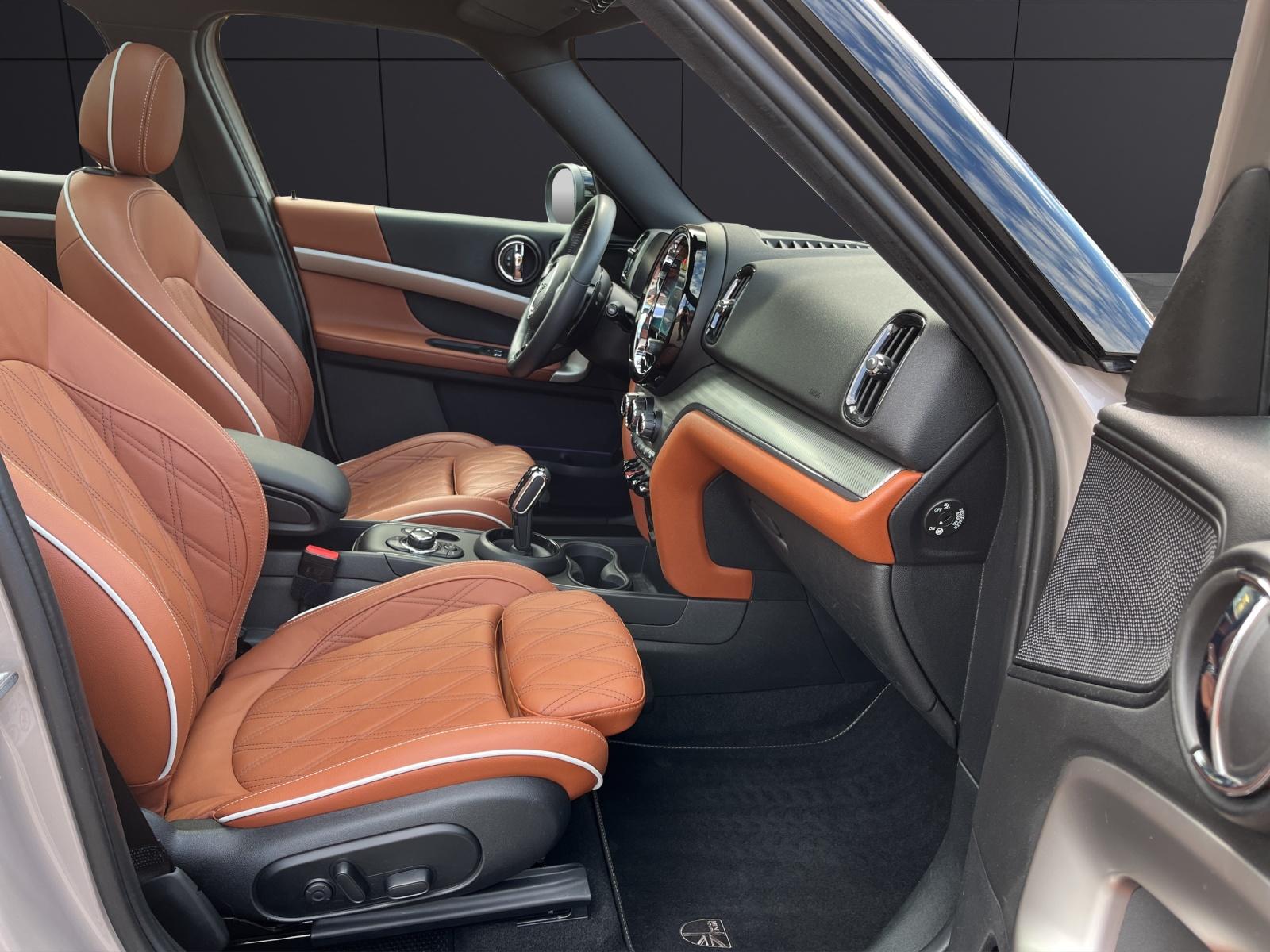 MINI Countryman F60 2.0i Cooper S ALL4-image-18